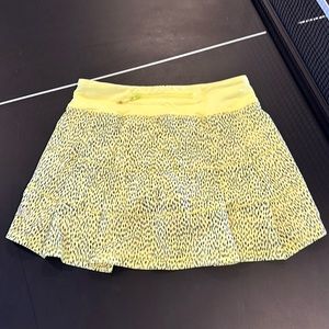 Pace Rival Skirt II (Tall)
Color: Dottie Dash Clarity Yellow / Clarity Yellow